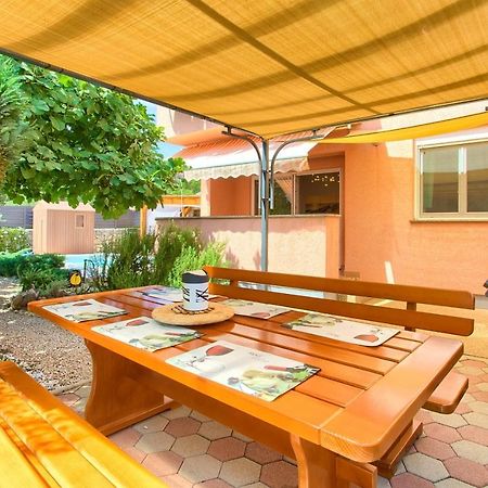 Apartman Bor Krk 克尔克 外观 照片