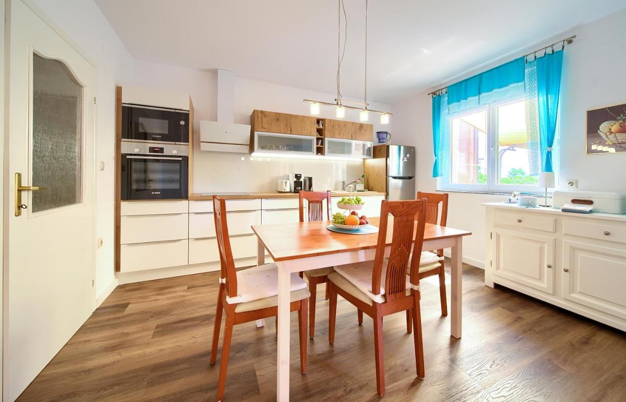Apartman Bor Krk 克尔克 外观 照片